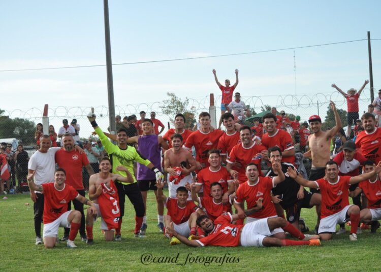 «Peco» Segovia, DT del ascendido Alumni: «fueron dos años de muchísimo trabajo», resaltó tras valorar al plantel