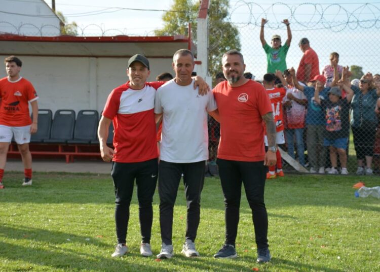 «Peco» Segovia, DT del ascendido Alumni: «fueron dos años de muchísimo trabajo», resaltó tras valorar al plantel