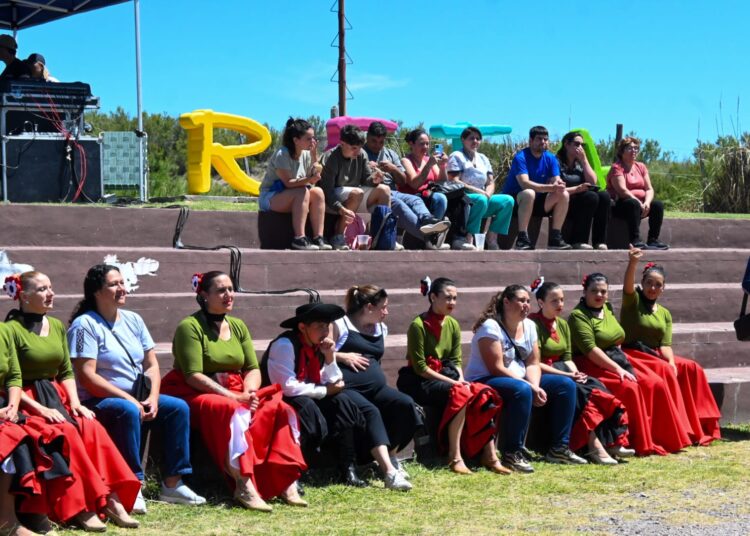 Festejo de aniversario e inauguración de la temporada en Reta