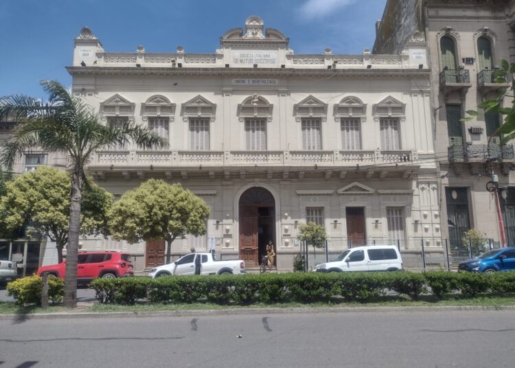 La Sociedad Italiana organiza un patio de tango