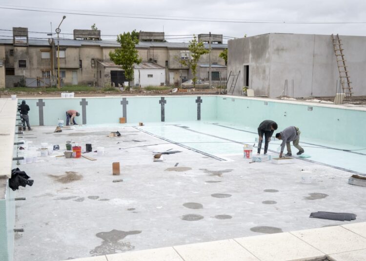 Prevén que la pileta semiolímpica del Polideportivo abra oficialmente en enero