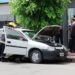 Sofocaron principio de incendio de un auto en pleno centro