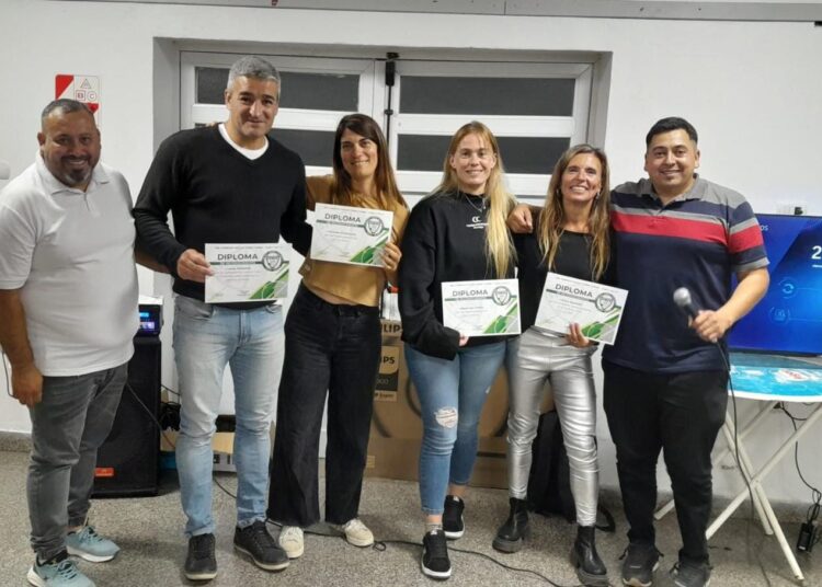 El hockey sobre patines y el patín artístico del club Sindicato Municipal despidieron el año