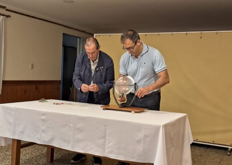 La  sociedad de Bomberos Voluntarios de Tres Arroyos realizó el sorteo por pago anticipado