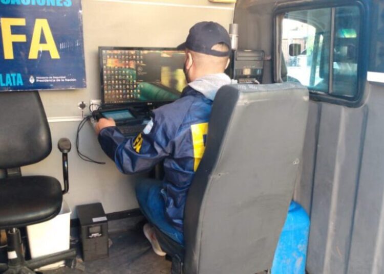 Bahía Blanca: un detenido por distribuir más de mil videos de abuso sexual infantil