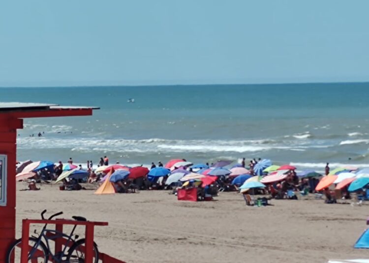 La segunda viene mejor que la primera: viento noroeste y 32° para disfrutar de la playa