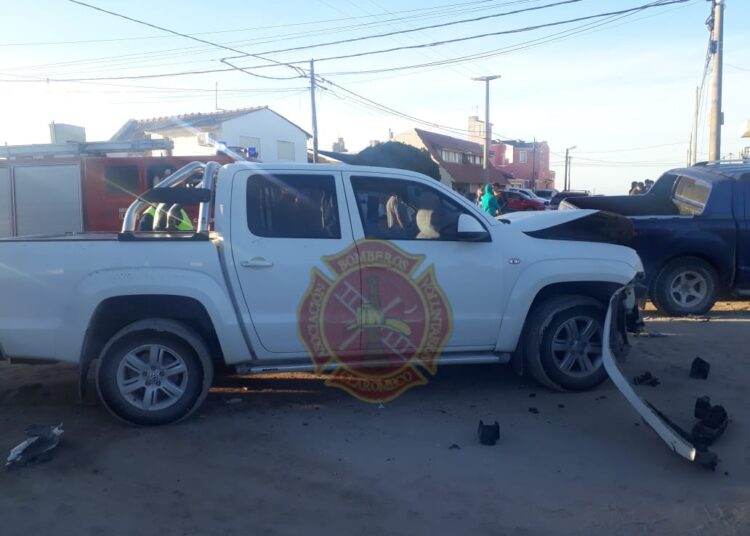 La jornada sabatina se abrió con 2 accidentes viales en simultáneo en Claromeco