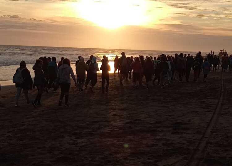 Exitoso retorno de la caminata nocturna en Dunamar