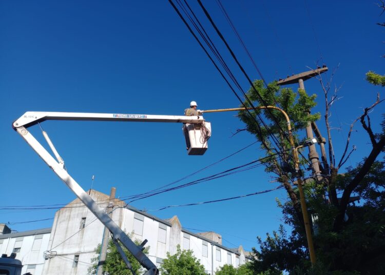 La Municipalidad sigue con el plan de Iluminación Led: ahora llegó a Plaza Torre Tanque