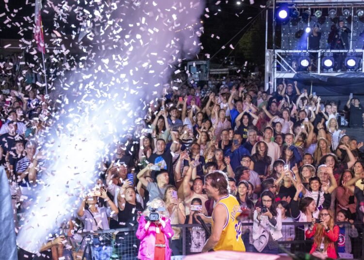 Fiesta del Trigo solidaria: reciben donaciones para Bahía Blanca en el Centro Cultural La Estación
