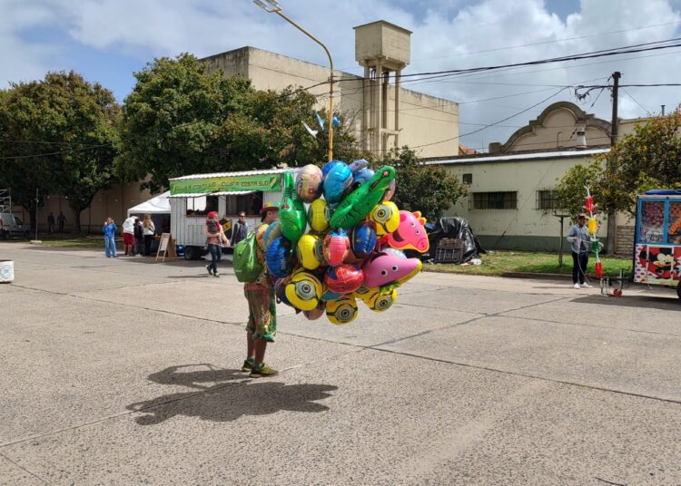 Sale el Sol, se fue la lluvia y la Fiesta del Trigo comienza a vivirse en el predio