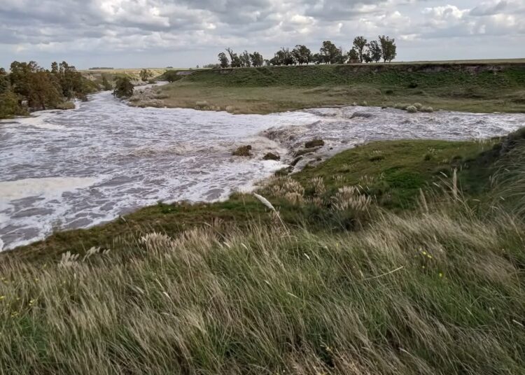 Prohiben el tránsito de camiones sobre el puente de San Martín al 4000