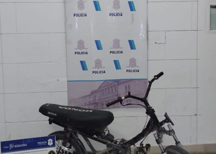 Recuperaron una moto robada hace siete años