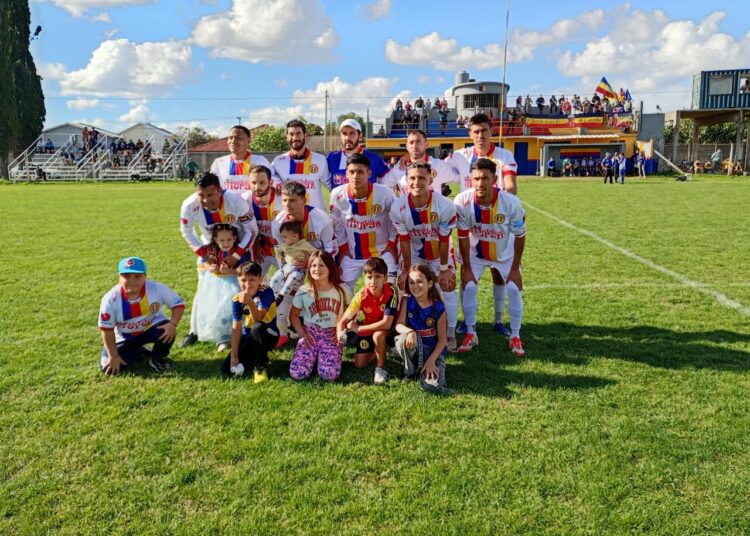 Colegiales se subió a lo más alto de la tabla