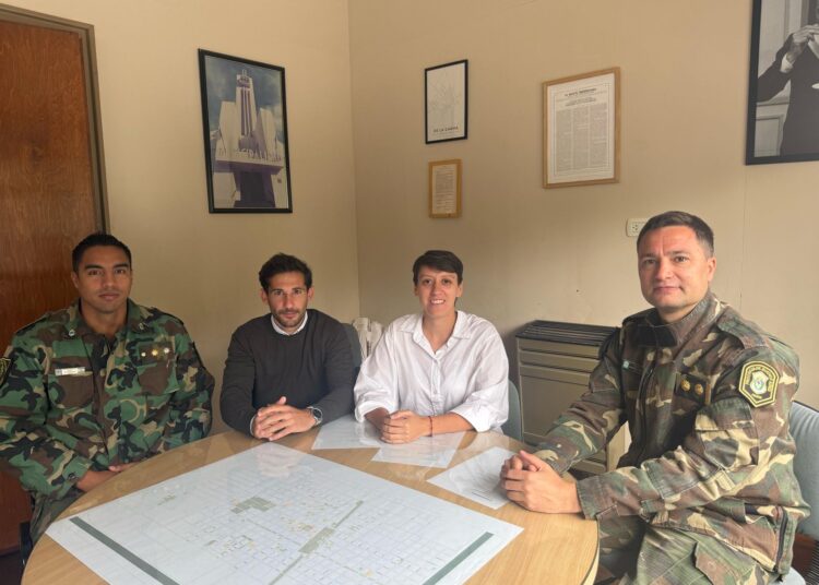 Lucía Gómez y Pablo Arévalo se reunieron con el Comando de Patrulla Rural para reforzar la seguridad en zonas rurales
