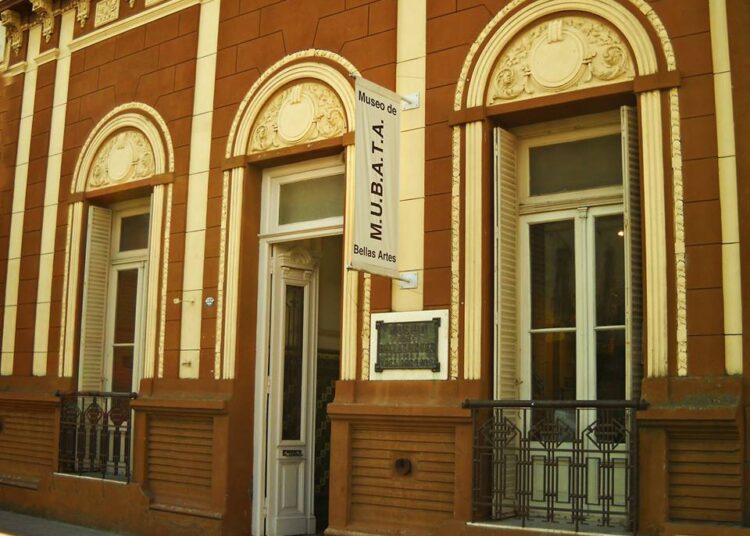 Tortas artísticas y literatura infantil en el Museo de Bellas Artes