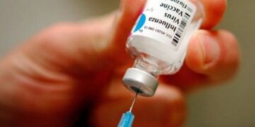 Alertan sobre la falta de vacunas antigripales en las farmacias