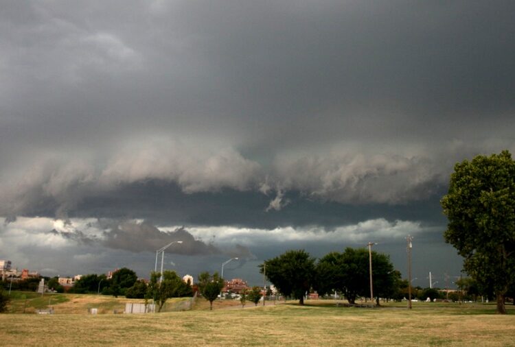 Mientras se aguarda una semana lluviosa, elevan alerta por tormentas