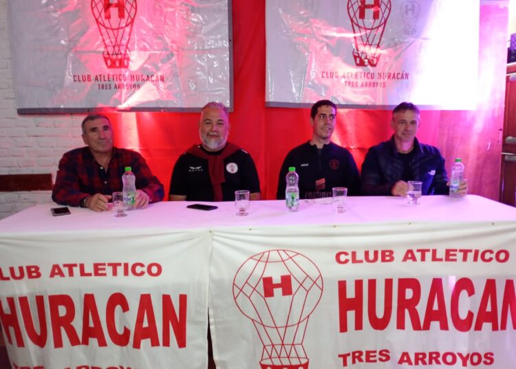 Huracán presentó nueva camiseta para todas las divisiones de Fútbol