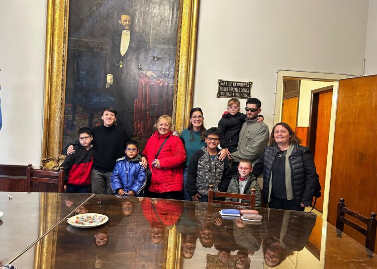 Chaves Municipio: Comenzó la entrega de anteojos para niños y niñas del Programa Municipal de Salud Visual