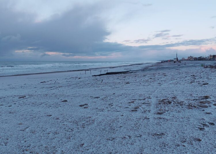 Gélida mañana en el distrito: rutas con hielo, costa blanca y temperaturas bajo cero
