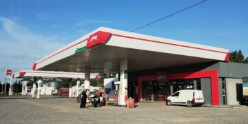Aplicarán aumento de combustibles en agosto y setiembre