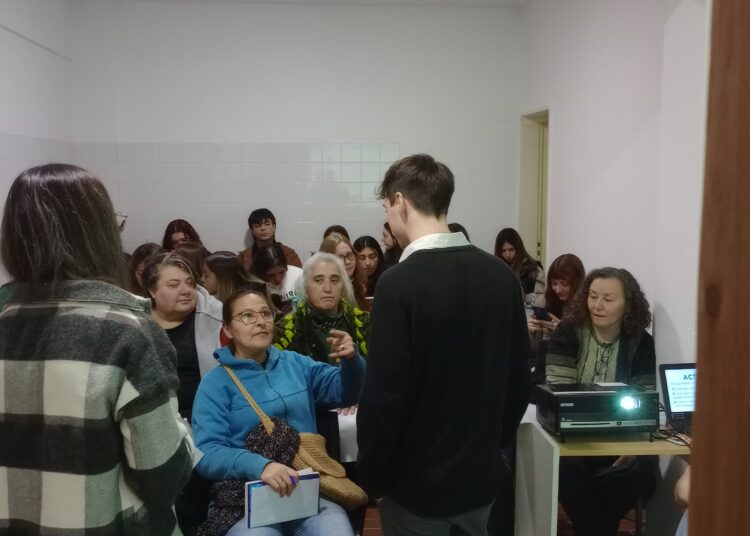 La Oficina de Empleo y Capacitación lanzó la Escuela de Emprendedores con un taller sobre comunicación