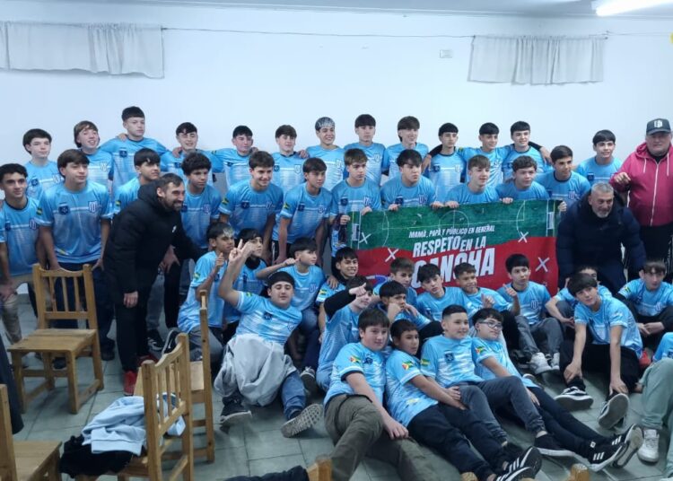 La Liga Regional Tresarroyense presentó planteles y camisetas
