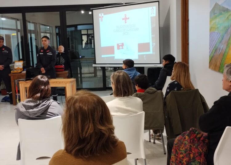 Bomberos ofrecieron charla en el nuevo CISEC de Empleados de Comercio