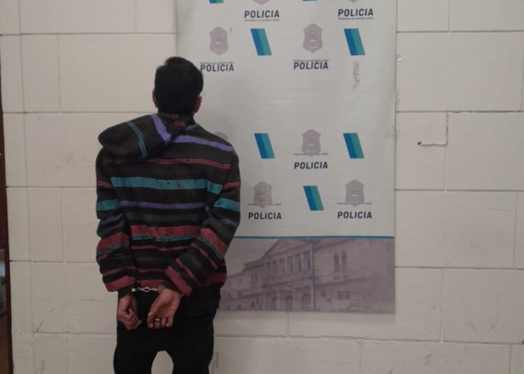Un detenido tras robar garrafas en Linolan