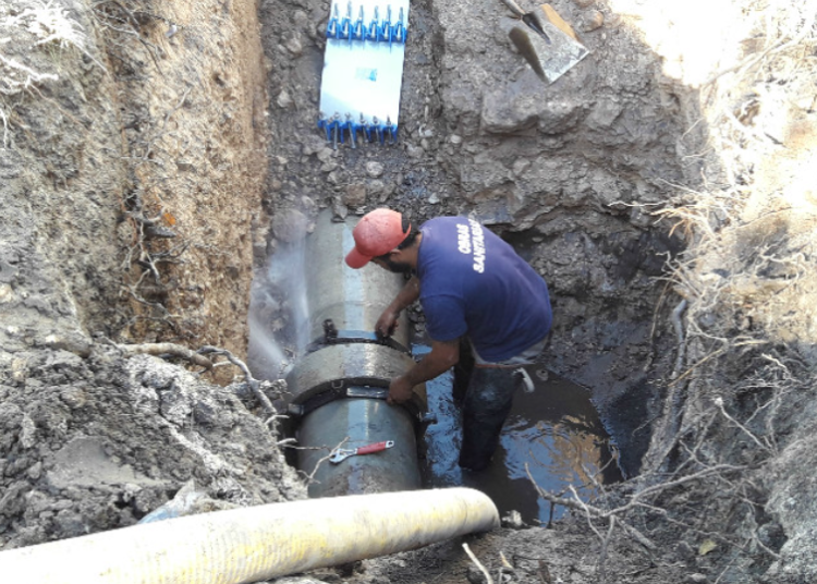 Prevén baja presión de agua en un sector de la ciudad por tareas de reparación