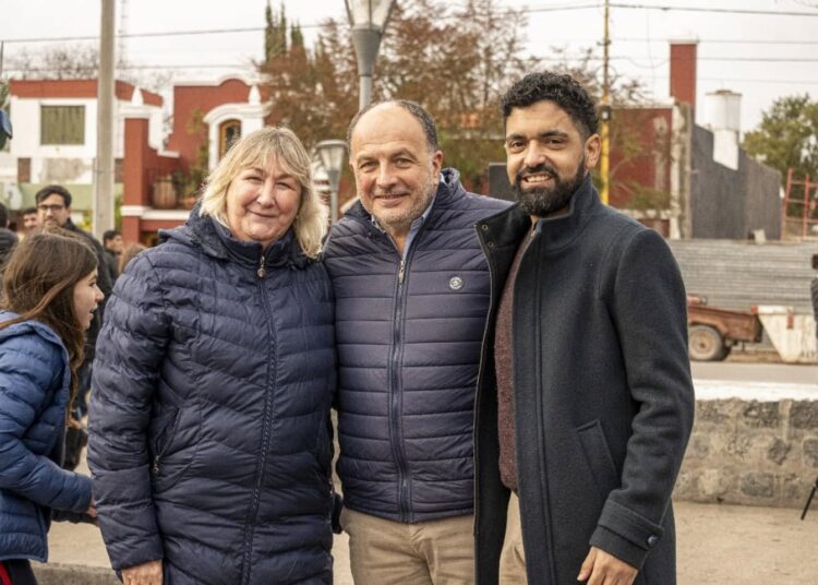 Garate visitó la Rural: “Las retenciones deben debatirse junto con el desarrollo del interior”