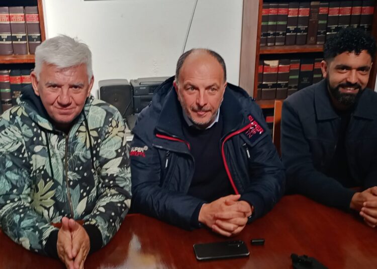 Alejandro Dichiara entregó subsidios a entidades deportivas y culturales