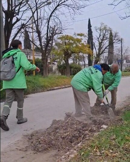 Operativo de limpieza en el Barrio Escuela 18