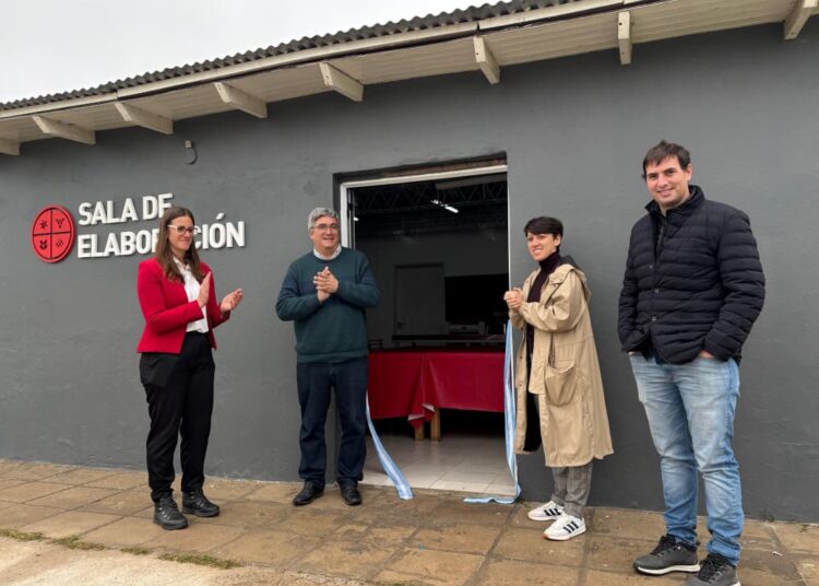 Chaves Municipio inauguró la nueva sala de elaboración de alimentos con la presencia del ministro Javier Rodríguez