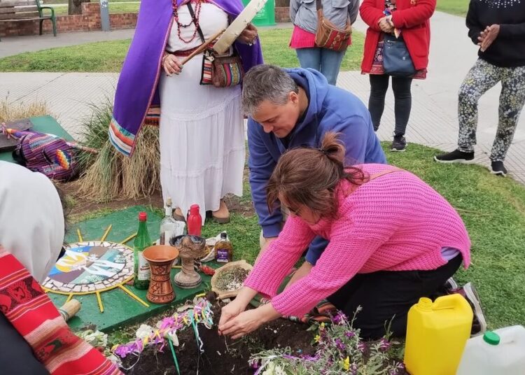 Ceremonia de la Pachamama en Tres Arroyos: una tradición que cumple 21 años