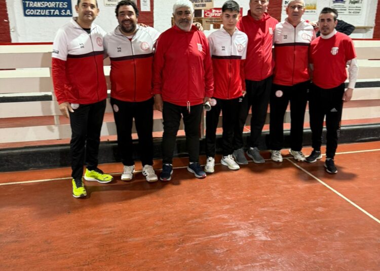 Punto final para la fase regular del Oficial por Trios
