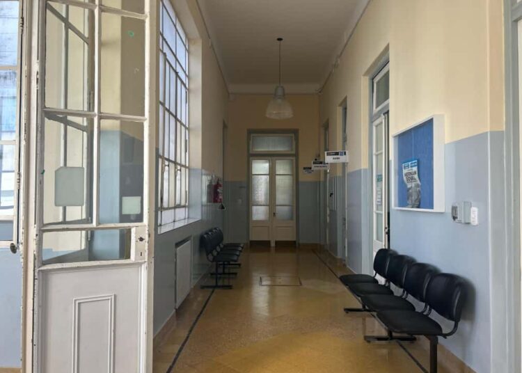 Chaves Municipio: se renovó la sala de espera del hospital municipal Anita Eliçagaray