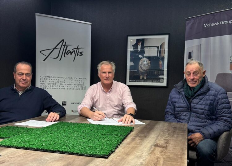 TARHC avanzó con la compra de la carpeta de la cancha de sintético