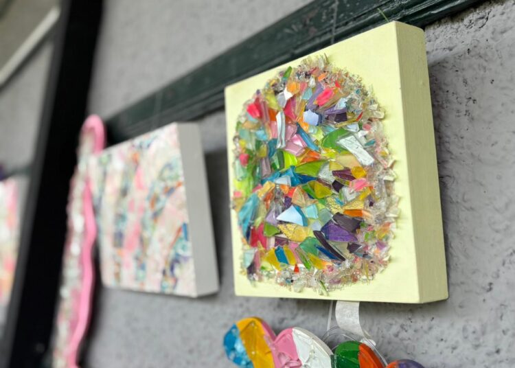 Apertura de la muestra “Dimensión Cristalina” en el Centro Cultural La Estación