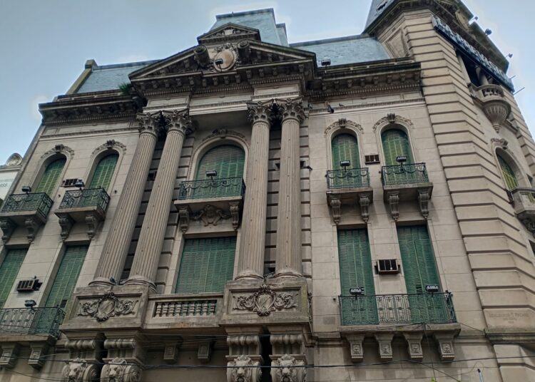 Comenzaron los trabajos de restauración en el edificio de “La Previsión”