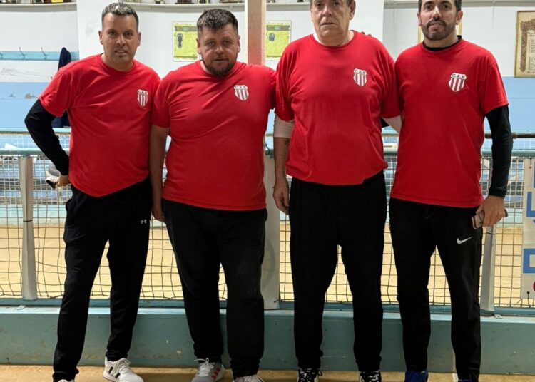 Estudiantes campeón del torneo de tríos de 2ª categoría