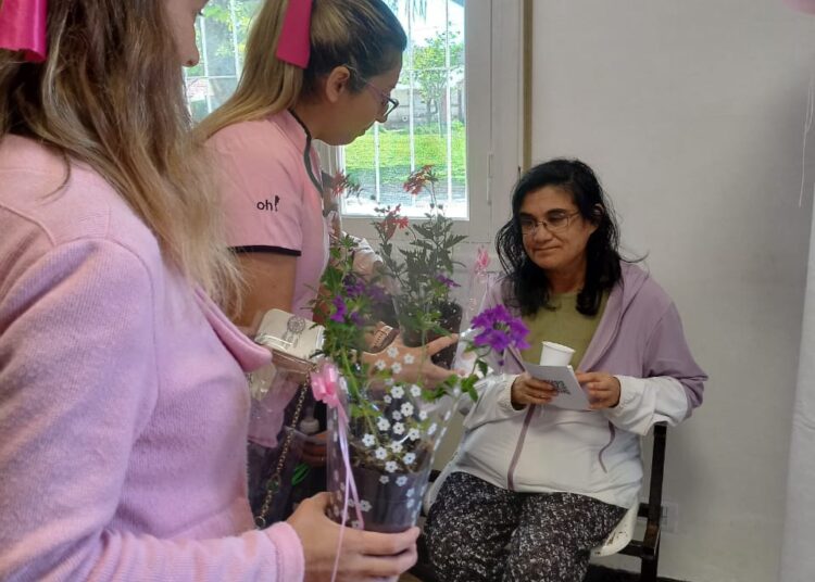 Dia de la madre: Salud en rosa en el CAPS 25 de Mayo