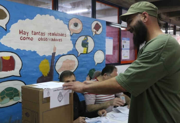 Quiénes están habilitados y quiénes no para votar el 26 de octubre
