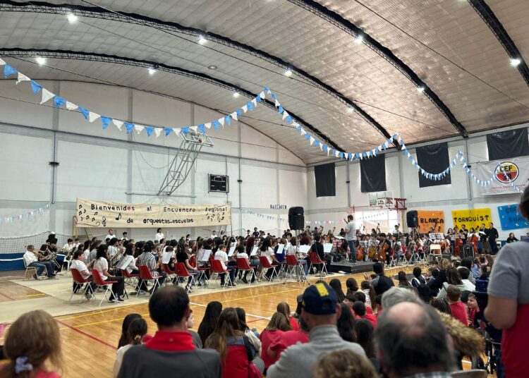 Se realizó en Gonzáles Chaves el XIV encuentro regional de orquestas bonaerenses
