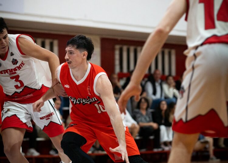 Huracán encendido: venció a Alumni y va por la Copa Mario Capristo