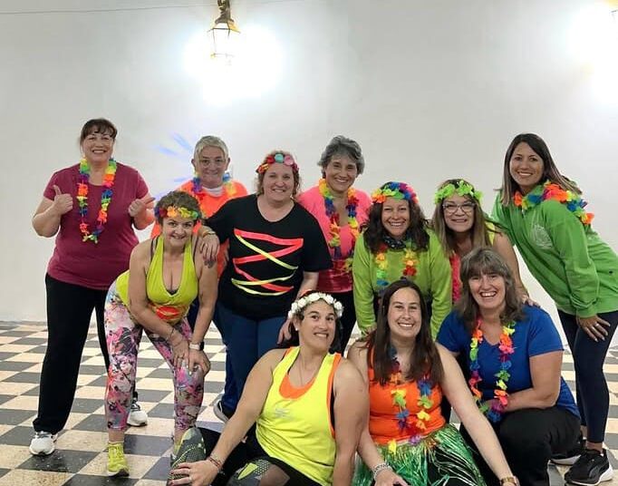 Clase solidaria de Zumba a beneficio de los jardines “Frutillitas”