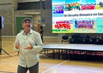 Cachito Vigil emocionó a Tres Arroyos con dos charlas y un mensaje de humanidad