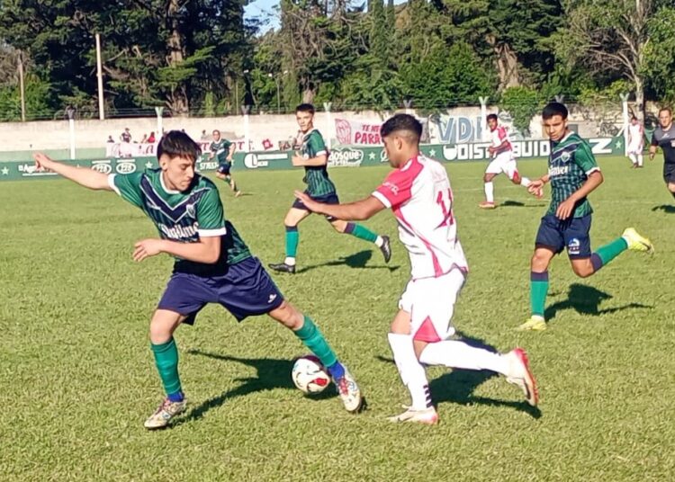 Boca manda en la Zona A y Villa del Parque sacude el torneo Extra