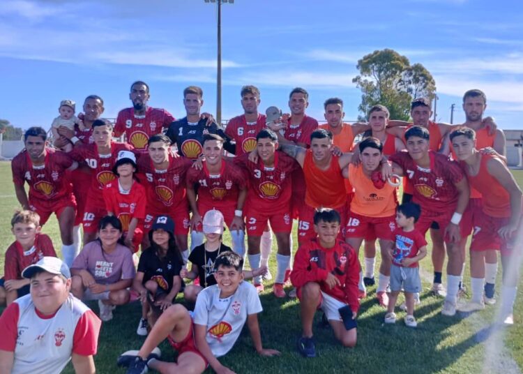 Dos derrotas para los equipos de la Liga en el arranque de los octavos del Regional Amateur